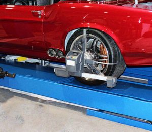 4-post car lift and wheel alignment
